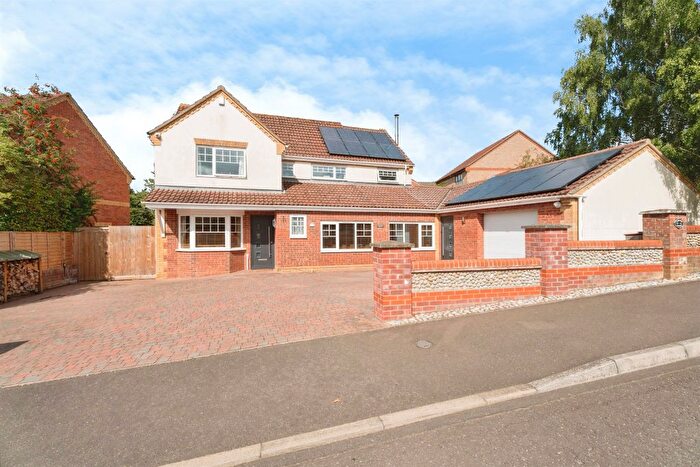 5 Bedroom Detached House For Sale In Plantation Road, Fakenham, NR21