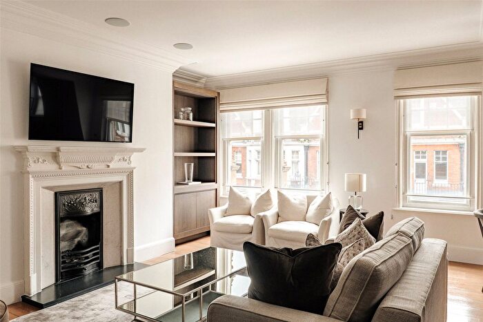 1 Bedroom Flat To Rent In Duke Street, Mayfair, W1K