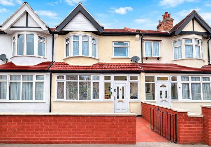 3 Bedroom Terraced House For Sale In Morland Road, Croydon, CR0