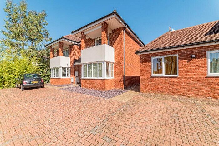 1 Bedroom Flat To Rent In , Ridgeway Heights, Ridge Way, HP13