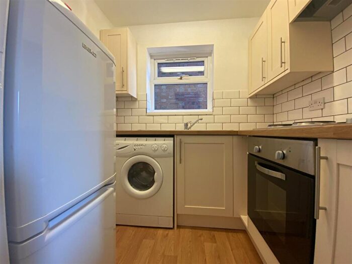 1 Bedroom Flat To Rent In Hamilton Court, Stone Lane, Peterborough, PE1