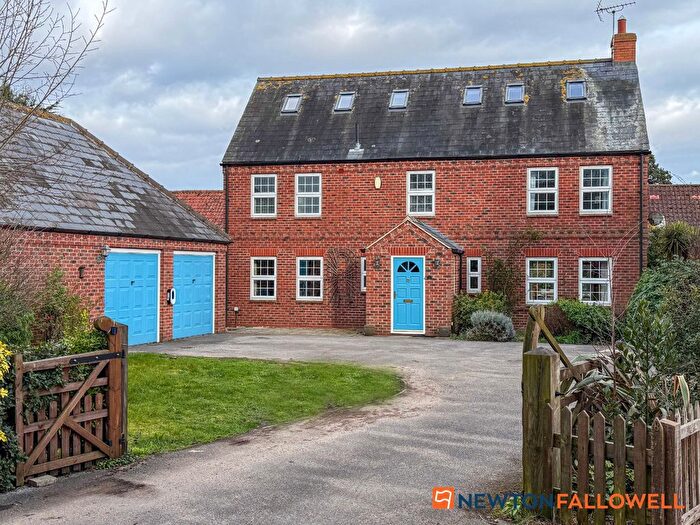5 Bedroom Detached House For Sale In Bells Court, Carlton-Le-Moorland, LN5