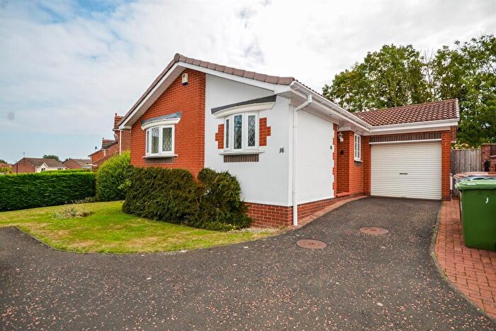 3 Bedroom Bungalow For Sale In The Cheyne, Thristley Wood, SR3
