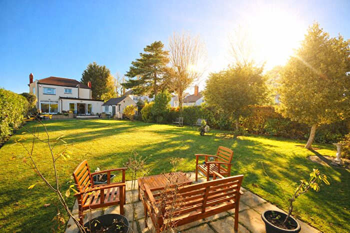 4 Bedroom Detached House For Sale In Bawtry Road, Bessacarr, Doncaster, DN4