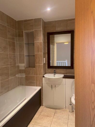 2 Bedroom End Of Terrace House To Rent In Montgomery Close, Gravesend, DA12