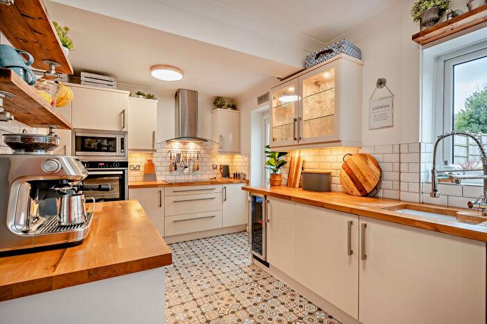 3 Bedroom Semi-Detached House For Sale In Manor Abbey Road, Halesowen, B62