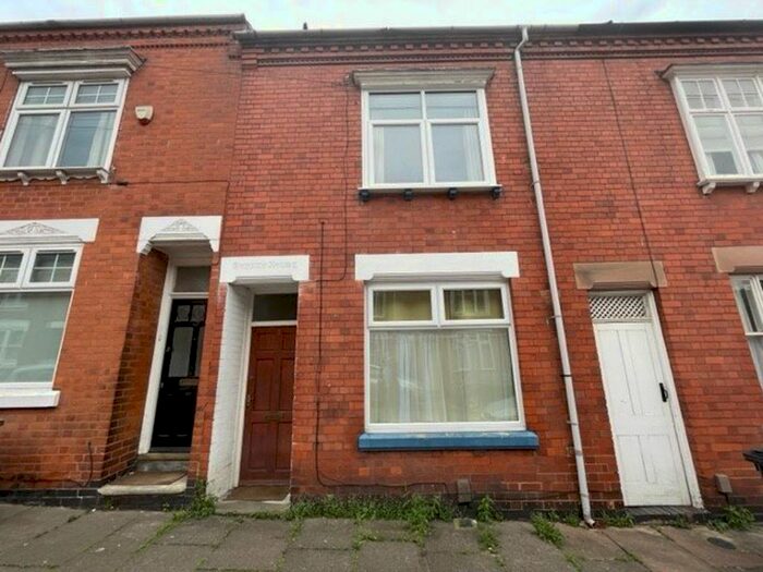 4 Bedroom Terraced House To Rent In Hartopp Road, Leicester, LE2