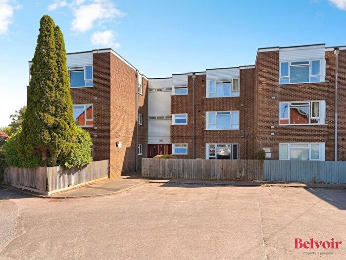 2 Bedroom Flat For Sale In Pumphreys Road, Charlton Kings, Cheltenham, GL53