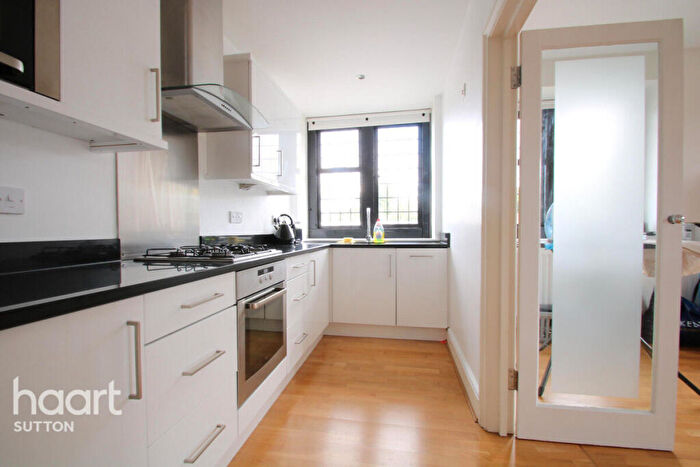 2 Bedroom Apartment To Rent In Reigate Road, Epsom, KT17