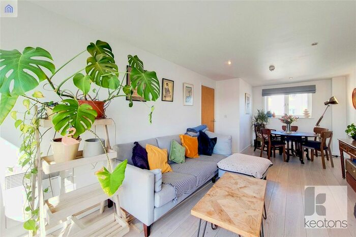 2 Bedroom Flat To Rent In Bevan Court, Tredegar Road, Bow, London, E3