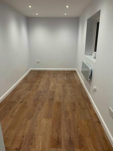 Studio To Rent In Alpha Street South, Slough, SL1