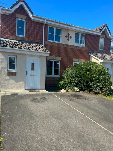 3 Bedroom Semi-Detached House To Rent In Leaf Grove, Winsford, CW7