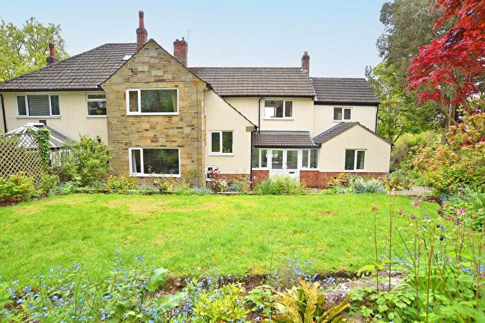4 Bedroom Semi Detached House For Sale In Oakdale, Harrogate, HG1