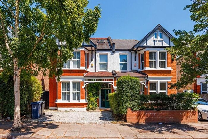 6 Bedroom Semi-Detached House To Rent In Chatsworth Gardens, London, W3