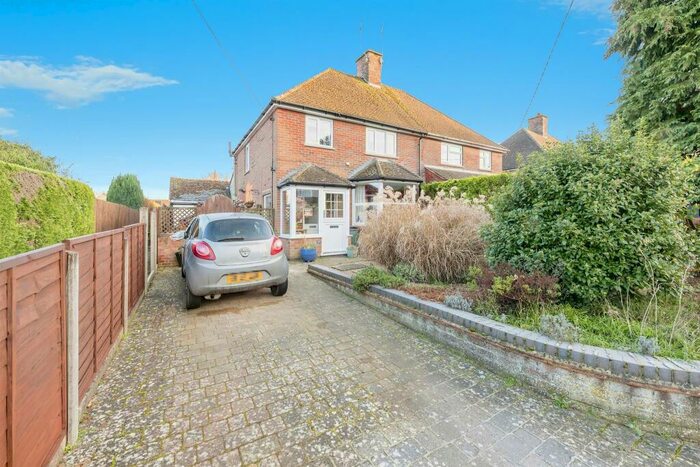 4 Bedroom Semi-Detached House For Sale In Tollfield, Kimbolton, Huntingdon, PE28