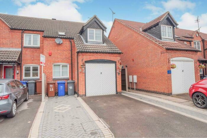 3 Bedroom House To Rent In Horninglow Croft, Burton-On-Trent, DE13