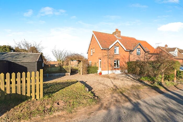 2 Bedroom Semi-Detached House For Sale In Southrepps Road, Gimingham, Norwich, NR11