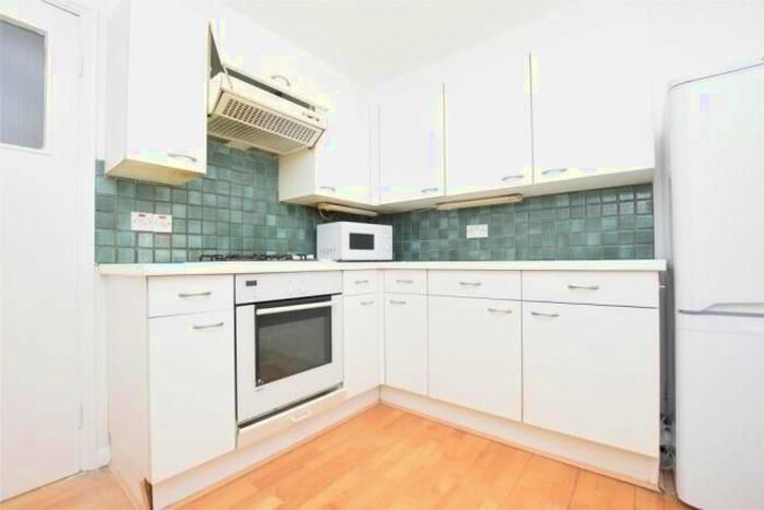 1 Bedroom Flat To Rent In Fernwood Avenue, Streatham, SW16