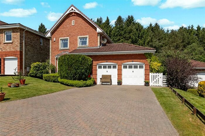 3 Bedroom Detached House For Sale In Gallacher Green, Livingston, West Lothian, EH54