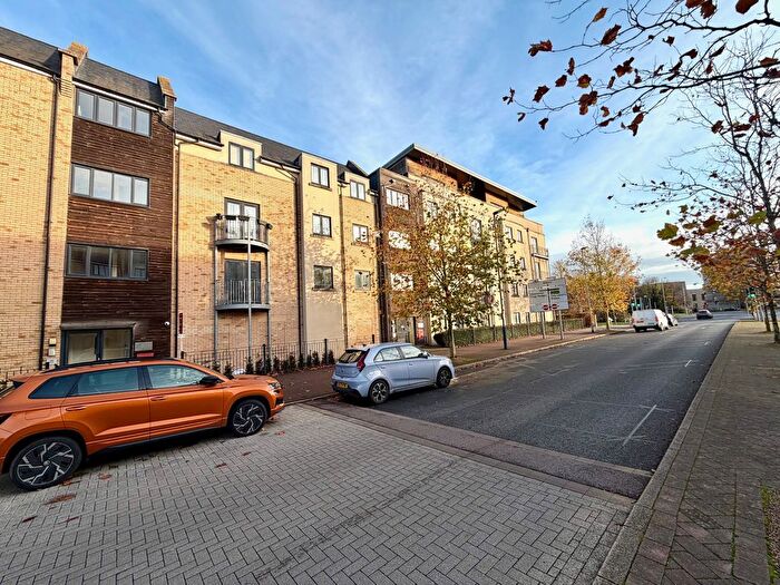 2 Bedroom Flat To Rent In Sweetpea Way, Cambridge, CB4