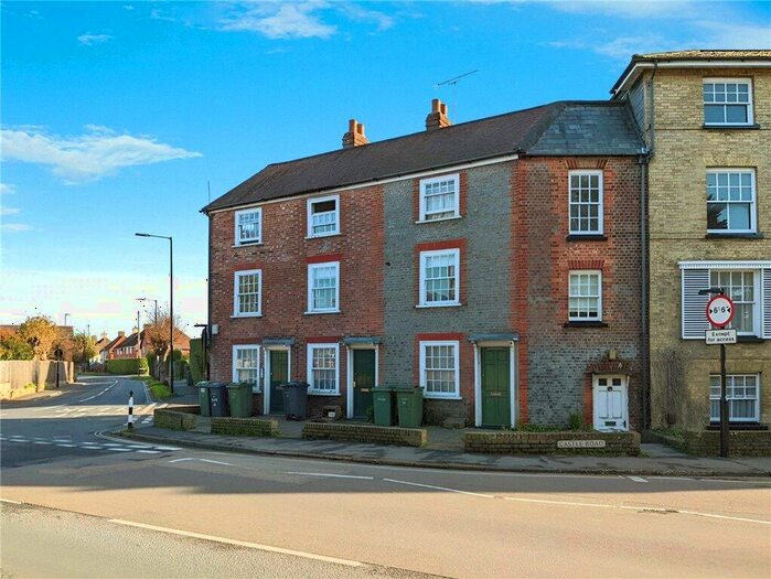 1 Bedroom Apartment For Sale In Carisbrooke Road, Newport, Isle Of Wight, PO30