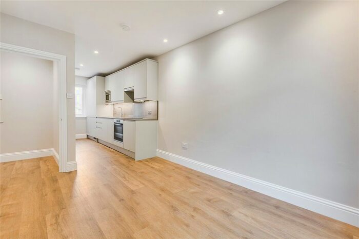 1 Bedroom Flat To Rent In Parkway, London, NW1