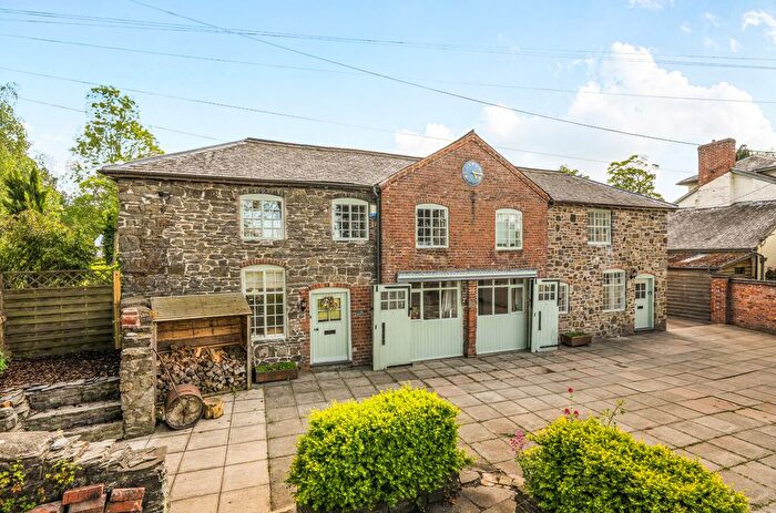 4 Bedroom Detached House For Sale In The Coach House Cottage, Llandyssil, Montgomery, Powys, SY15