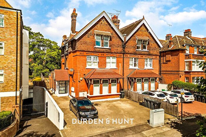 2 Bedroom Flat For Sale In Hermon Hill, London, E11