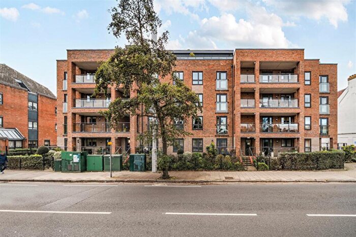 1 Bedroom Retirement Property For Sale In Heath Lodge, Pinner, HA5