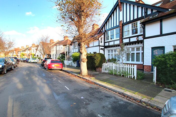 1 Bedroom Flat To Rent In Esmond Road (), London, W4