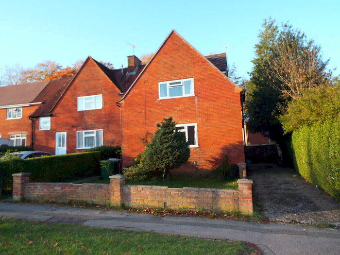 4 Bedroom Semi-Detached House To Rent In Cromwell Road, Winchester, SO22
