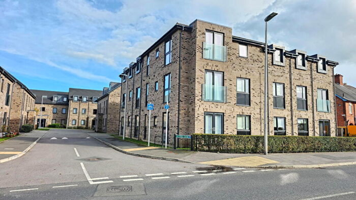 1 Bedroom Apartment For Sale In Hawkes House, Steel Close, Newbury, RG14