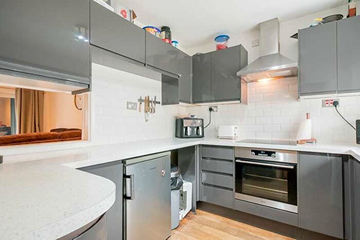 3 Bedroom Semi-Detached House For Sale In Roxburgh Close, Camberley, GU15