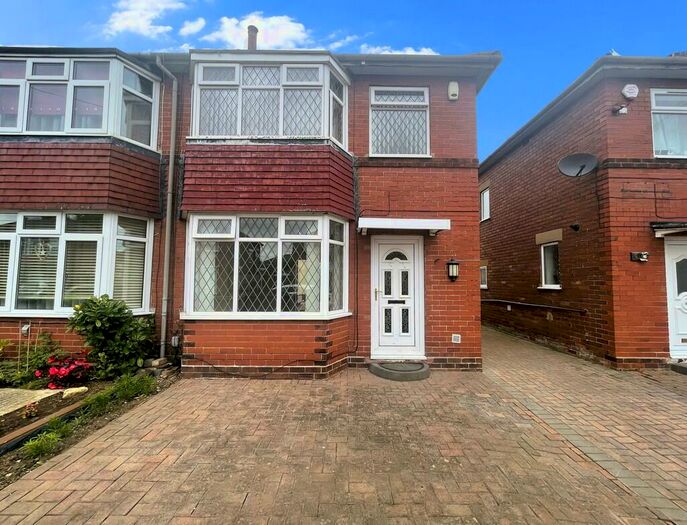 3 Bedroom Semi-Detached House To Rent In Drake Road, Wheatley, DN2
