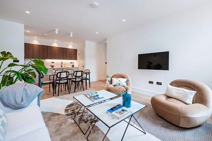 2 Bedroom Flat To Rent In Notting Hill Gate, London, W11