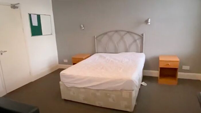 Studio To Rent In Bowden Hall Plymouth, PL4