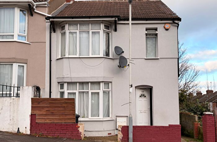 5 Bedroom Semi Detached House For Sale In Ashburnham Road, Luton, LU1