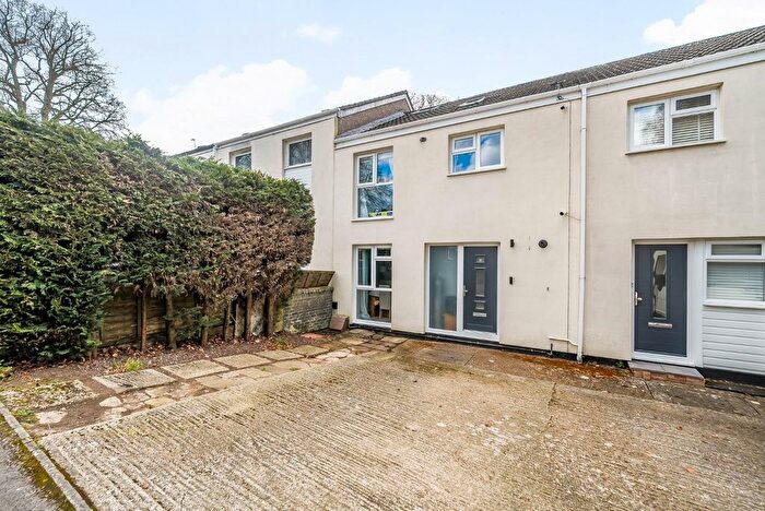 3 Bedroom Terraced House For Sale In Matheson Road, Lordshill, Southampton, Hampshire, SO16