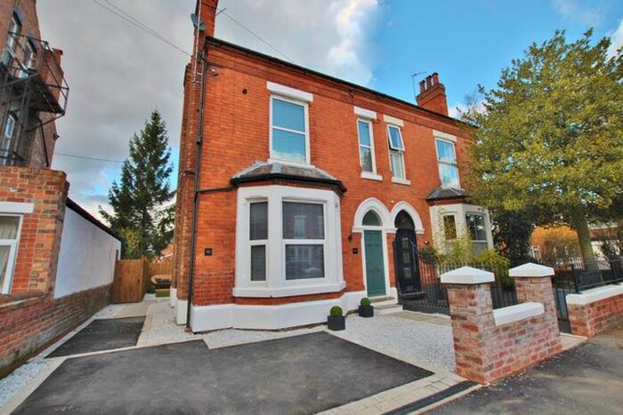 2 Bedroom Flat To Rent In George Road, West Bridgford, Nottingham, Nottinghamshire, NG2