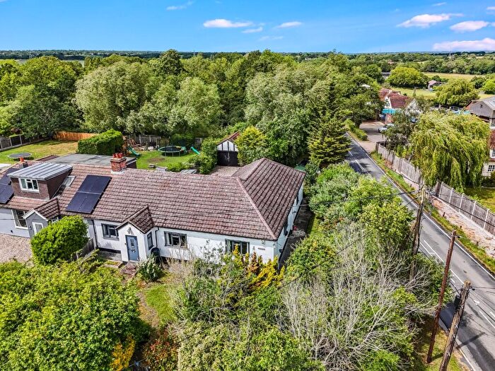 4 Bedroom Semi-Detached Bungalow For Sale In Goat House Lane, Hazeleigh, CM3