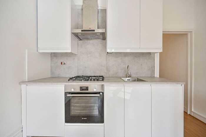 1 Bedroom Flat For Sale In Cranley Gardens, Cranley Gardens, London, N10