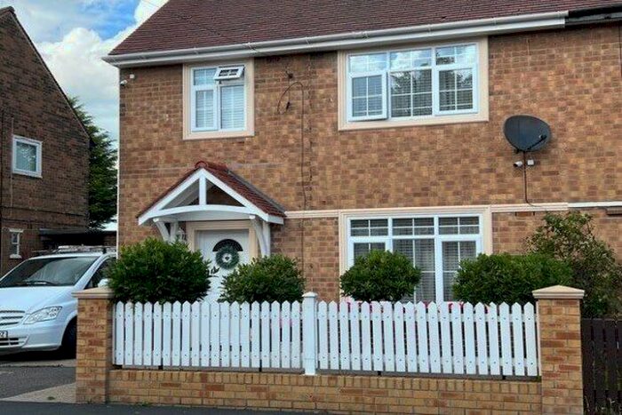 3 Bedroom Property To Rent In Thorndike Avenue, Derby, DE24