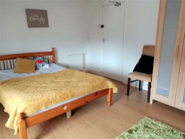 3 Bedroom Terraced House To Rent In Caellepa, Bangor, Gwynedd, LL57