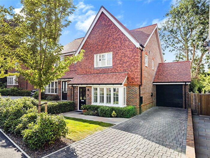 3 Bedroom Semi-Detached House For Sale In West Horsley, Surrey, KT24