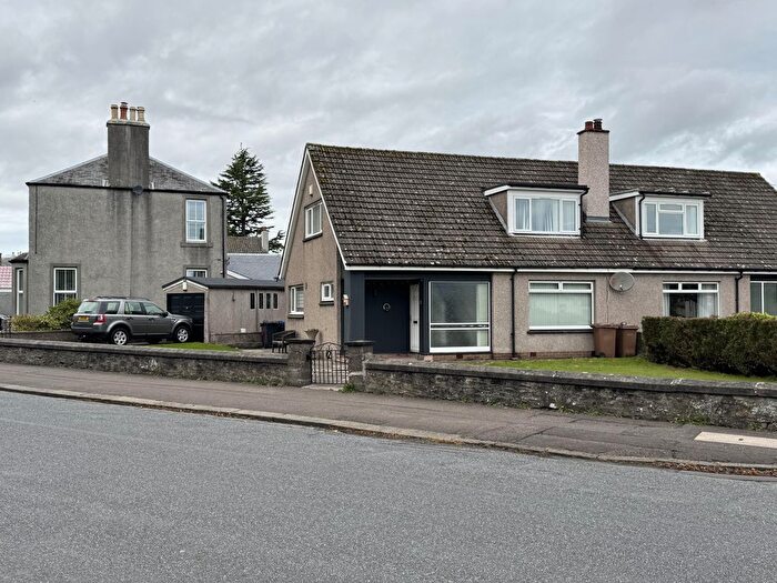 3 Bedroom Semi-Detached House To Rent In Elgin Gardens, Dundee, DD3