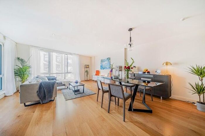 2 Bedroom Apartment To Rent In Glasshouse Yard London, EC1A