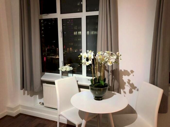 Studio To Rent In Euston Road, London NW1