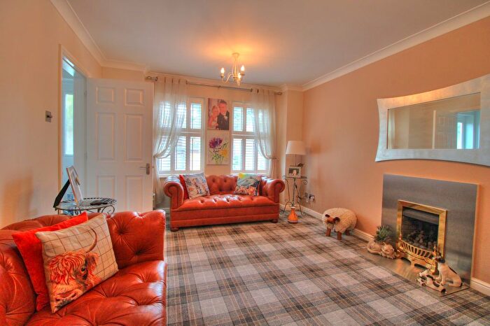 4 Bedroom Detached House For Sale In Great Oaks Park, Rogerstone, Newport, NP10