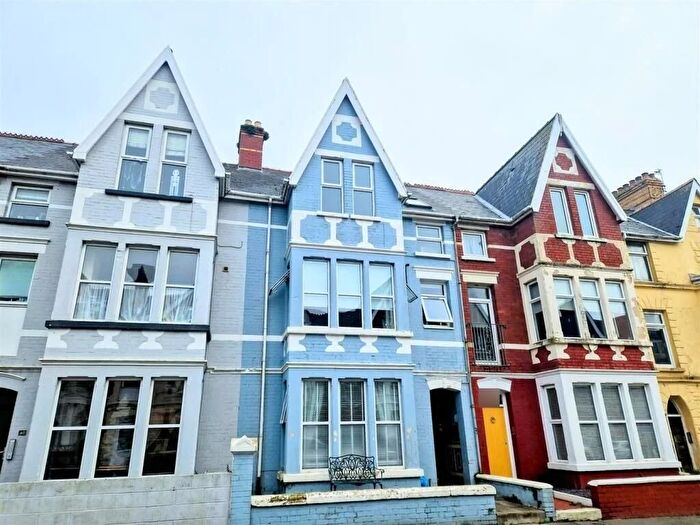 1 Bedroom Flat To Rent In Mary Street, Porthcawl, CF36
