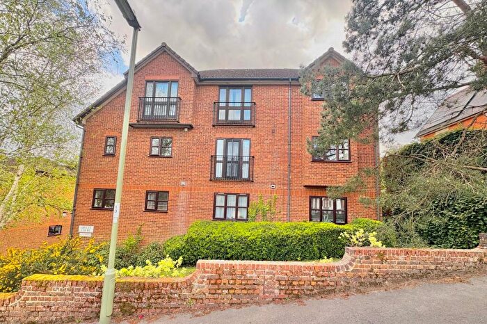 Studio For Sale In Gregan Court, Cambridge Road, Aldershot, GU11